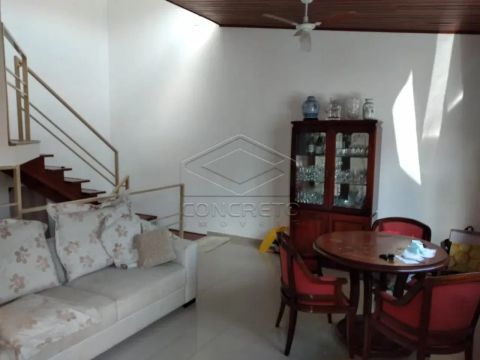 LOCAÇÃO OU VENDA - CASA COM 3 DORMITÓRIOS NO JARDIM AMÉRICA, BAURU/SP