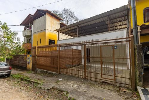 Casa reformada com 3 Quartos e Amplo Terraço no Condomínio Tiguera - Juiz de Fora