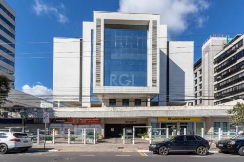 Sala comercial no Bairro Praia de Belas pronta para receber escritório ou consultório. Exc