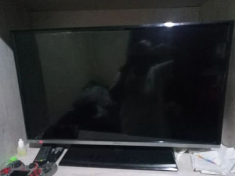 Tv para retirar peças 