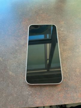 iPhone 12 