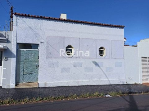 Casa Comercial para alugar, 4 quartos, Nossa Senhora Aparecida - Uberlândia/MG - Rotina Im