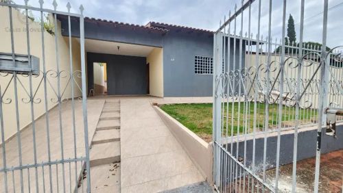 Casa para alugar em Londrina, Sabará I, com 3 quartos, com 215 m²