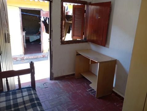 Quarto individual e mobiliado despesas incluídas centro da Sjc 