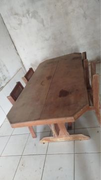 Mesa de madeira rústica