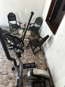 Elíptico semi novo - ótimo estado / Interessados entrar em contato (79) 9  *