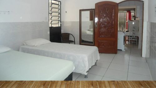 Kit Net Mobiliada  e com Garagem