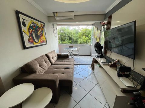 VENDO APTO NO CALHAU DE 106m2