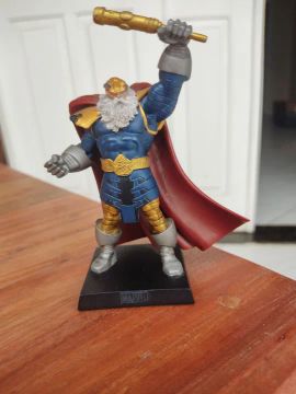 Action Figure Odin em Resina
