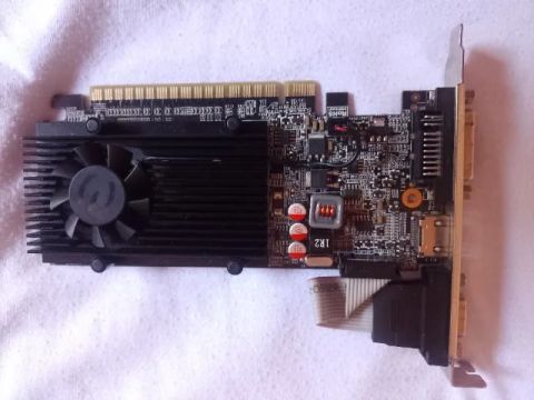 Placa de vídeo NVidia GT 610 1gb