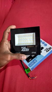 Refletor LED 30W IP66 - com entrega