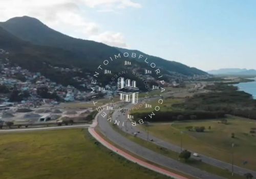 TERRENO COM ÓTIMA VIABILIDADE PARA CONSTRUÇÃO NO SACO DOS LIMÕES