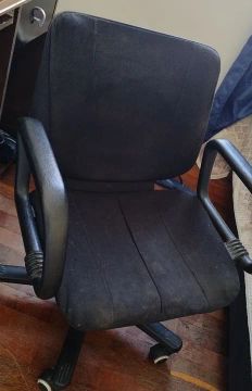 Cadeira de Escritório Giratória Preta