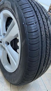  JOGO DE 4 PNEUS HARMONIC APTANY 215/55 R16 COM JANTES E CALOTAS - NOVOS!