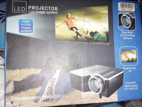 Projetor LED 20k horas - Novo