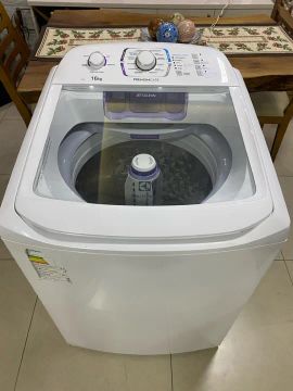 Máquina de Lavar Roupa 16kg Electroluxo PremiumCare, aceito cartão.