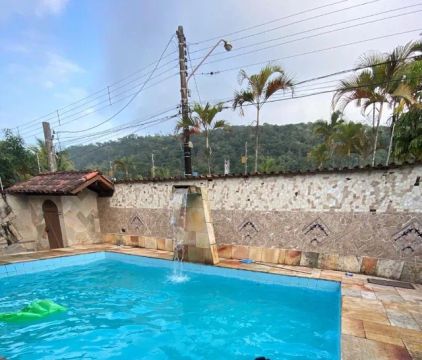 Casa na praia com piscina em Enseada, Guarujá