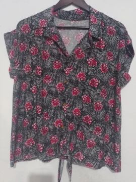 Blusa estampada com amarração - tamanho G