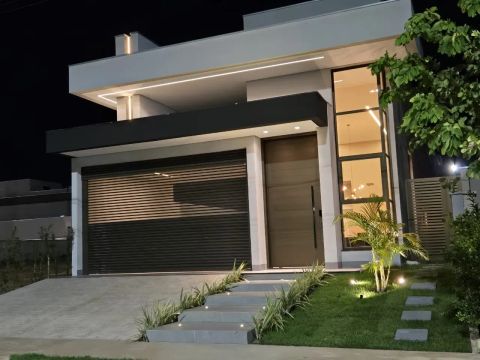 Condomínio Belvedere II Térrea Fantástica  excelente localização 03 suites Fino acabamento