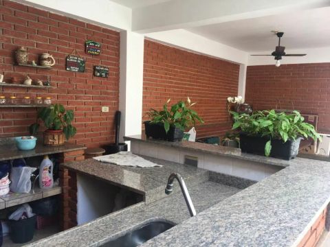 Sobrado em Rua Sérgio Plaza - Vila Oliveira - Mogi das Cruzes/SP