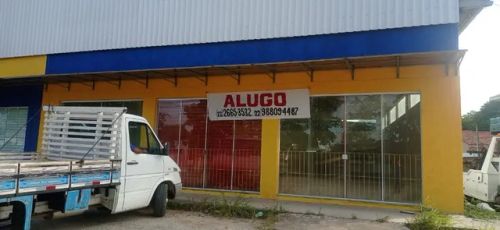 Loja na Estrada Araruama-Rio Bonito, próximo ao Armazém do Ferro