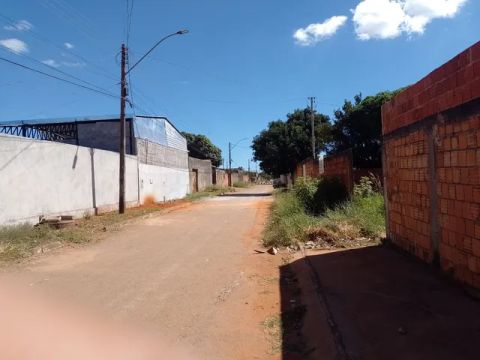 Águas lindas QD 2 jardim alterosa lt 300m² R$: 50mil