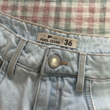 Short Jeans