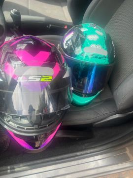 Capacete LS2 - Preto e Rosa - Novo