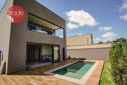 Casa Alto Padrão à Venda de 04 Quartos no Bairro Vila do Golf em Ribeirão Preto em Condomí