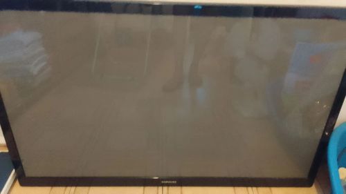 TV Samsung com defeito 43 pl