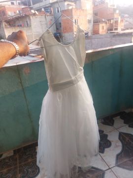 Vestido de festa branco para menina