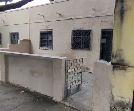 Casa com 02 quartos no bairro Jóquei Clube - Fortaleza - CE