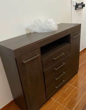 Vendo Cômoda Usada