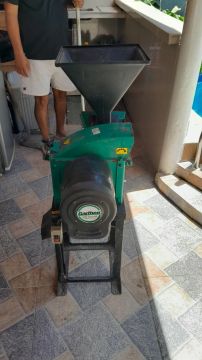 Forrageira - Seminova - Conservada