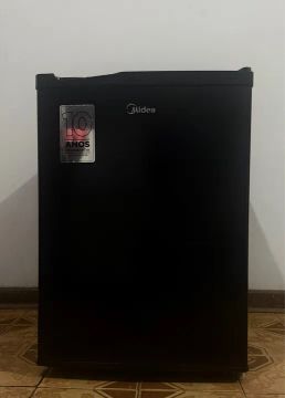 Frigobar Midea