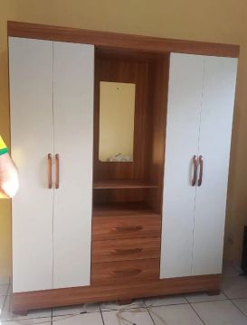 Guarda-Roupas 