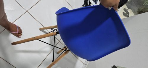 Cadeira Eames Eiffel Azul