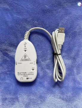 Interface de Áudio Guitar Link Behringer UCG102