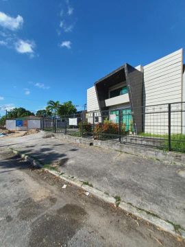 Excelente Oportunidade Comercial/Prédio no bairro Iputinga