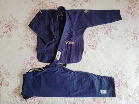 Kimono de Jiu-Jitsu Feminino Vouk Vida Edição Limitada