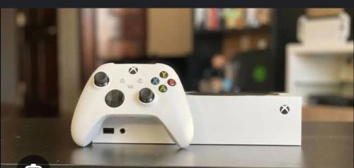 Xbox Series S - semi novo 