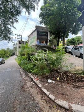 Terreno à venda na Estrada da Riviera