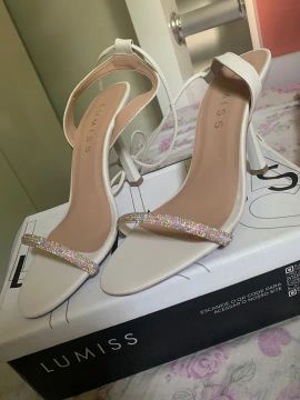Sandália Feminina Salto Fino Alto Amarração. Strass Brilho Cristal, Comfort Lumiss. 