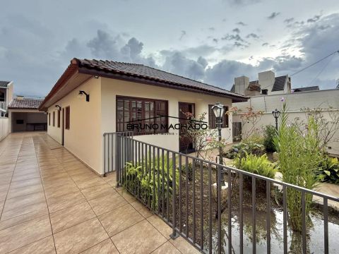 Ponto Comercial para Locação em Curitiba, Boa Vista, 4 dormitórios, 2 suítes, 2 banheiros,