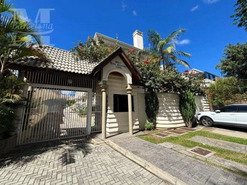 CASA ALTO PADRÃO - 207 M² EM CONDOMÍNIO FECHADO À VENDA - BACACHERI- 04 DORMITÓRIOS E 05 B