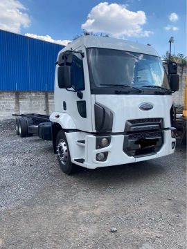 FORD CARGO 2429 6x2 - 2018 no Chassi