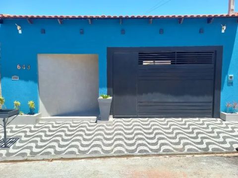 Vendo casa com piscina em Birigui 
