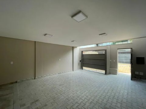 Casa nova  a venda.