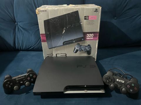PlayStation 3 slim leia 