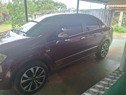 Fiat/linea 16v dualogic. 